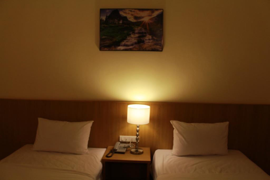 The Lephant Hotel Surat Thani Exterior foto